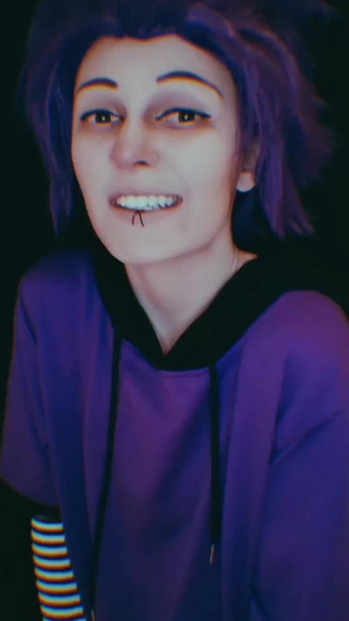 @V!