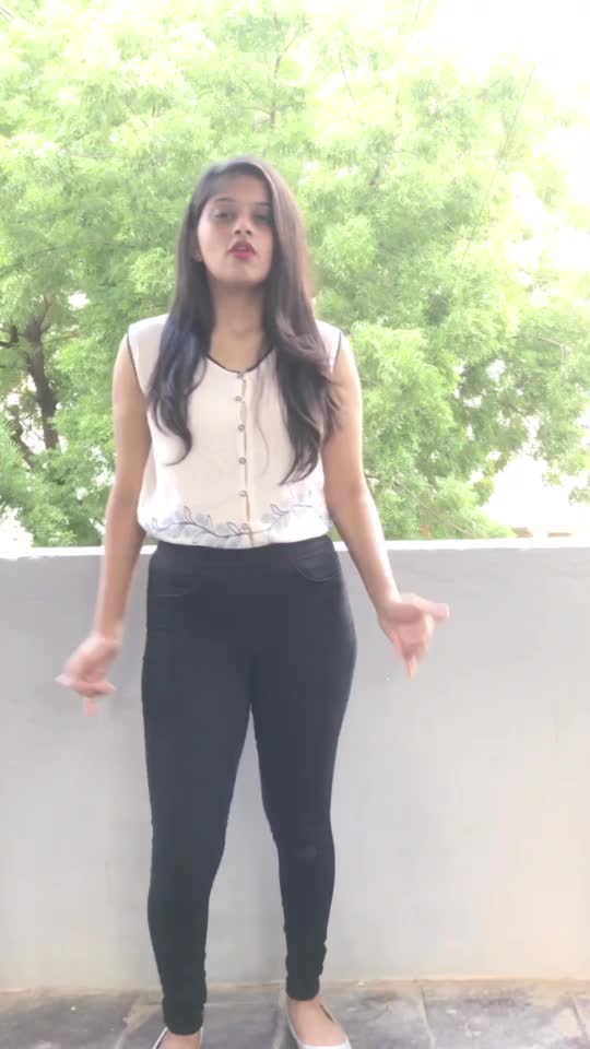 @pravallika_nalluri