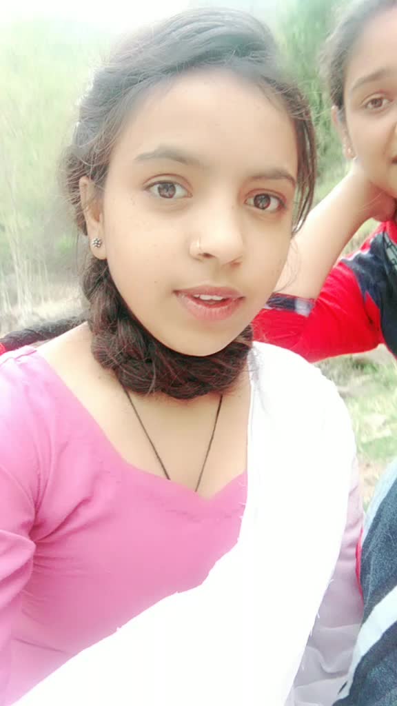@Thakur Queen😎💯
