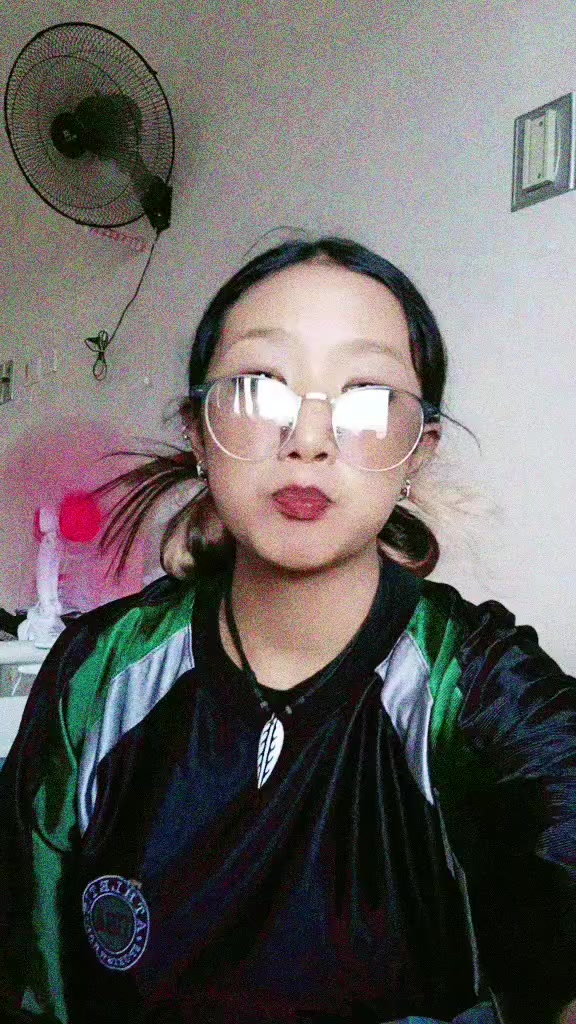 @🫶✨