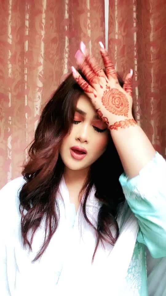 @Nida Khan🦋
