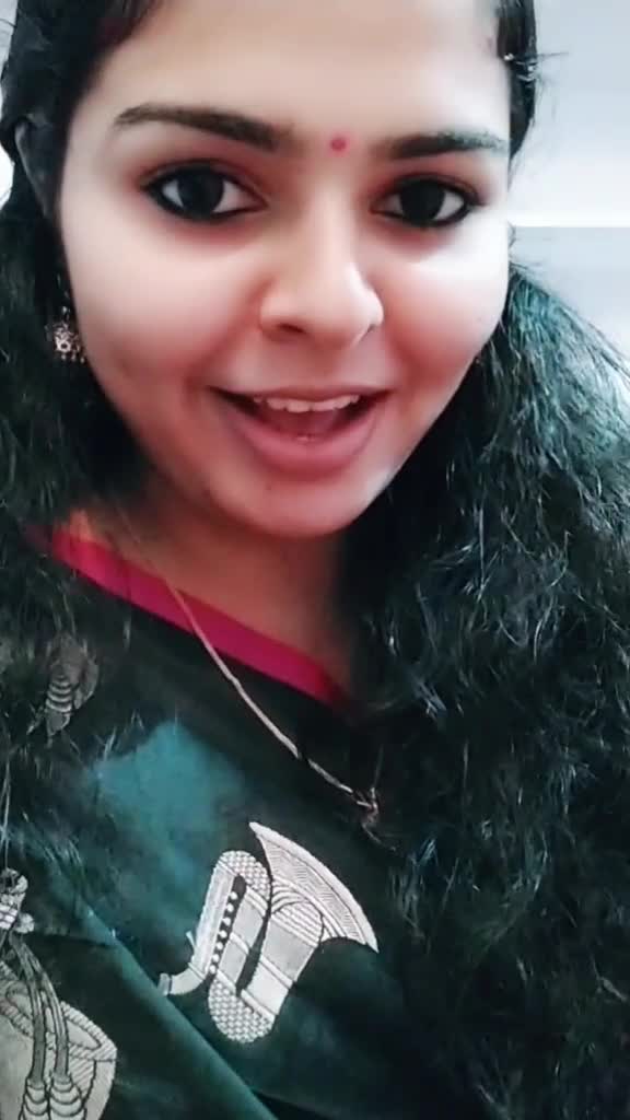 @Thumbi ponnu😘😘