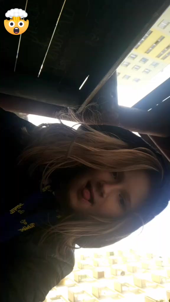@Kornel_korona