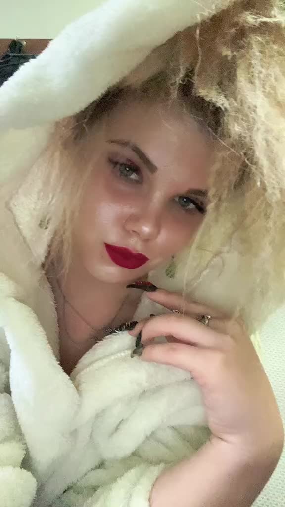 @Анютик