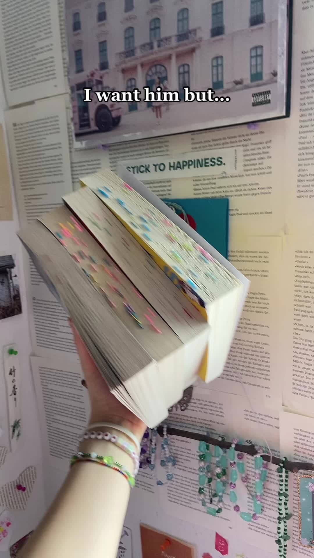 @๐ • read a book