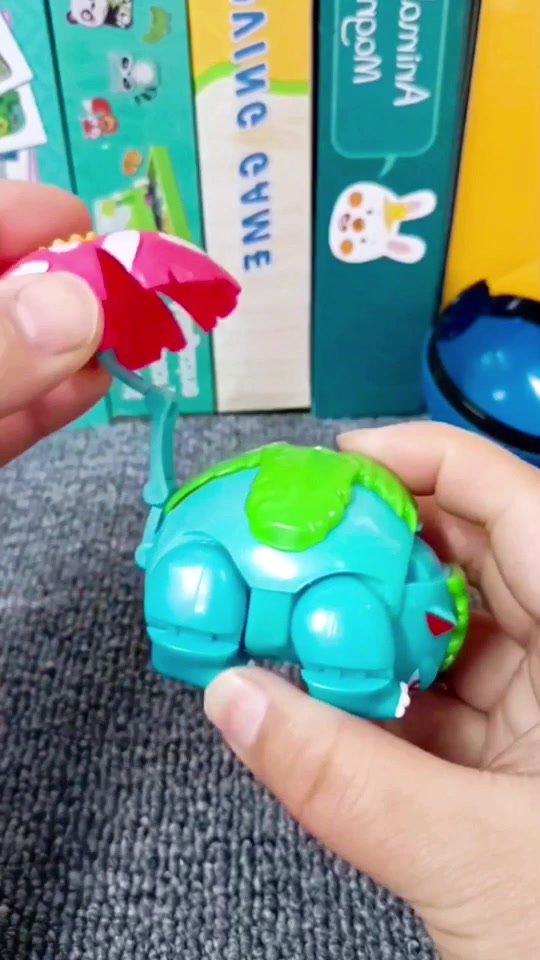 @pokeballtoys