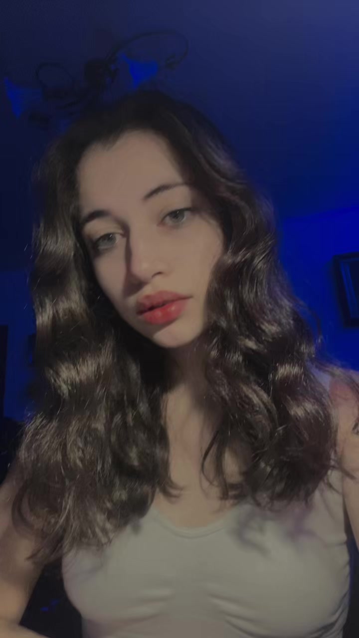 @komarvikusia