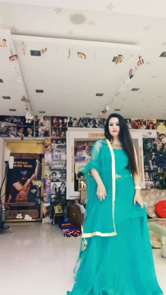@Model Ruchi khan