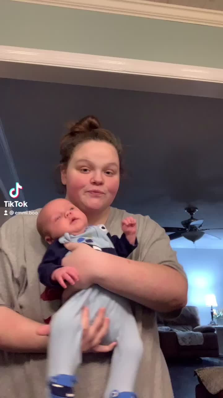 @Emmi.boo