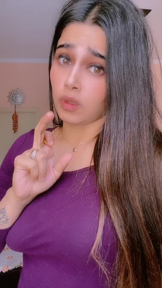 @PRIYANKA💫