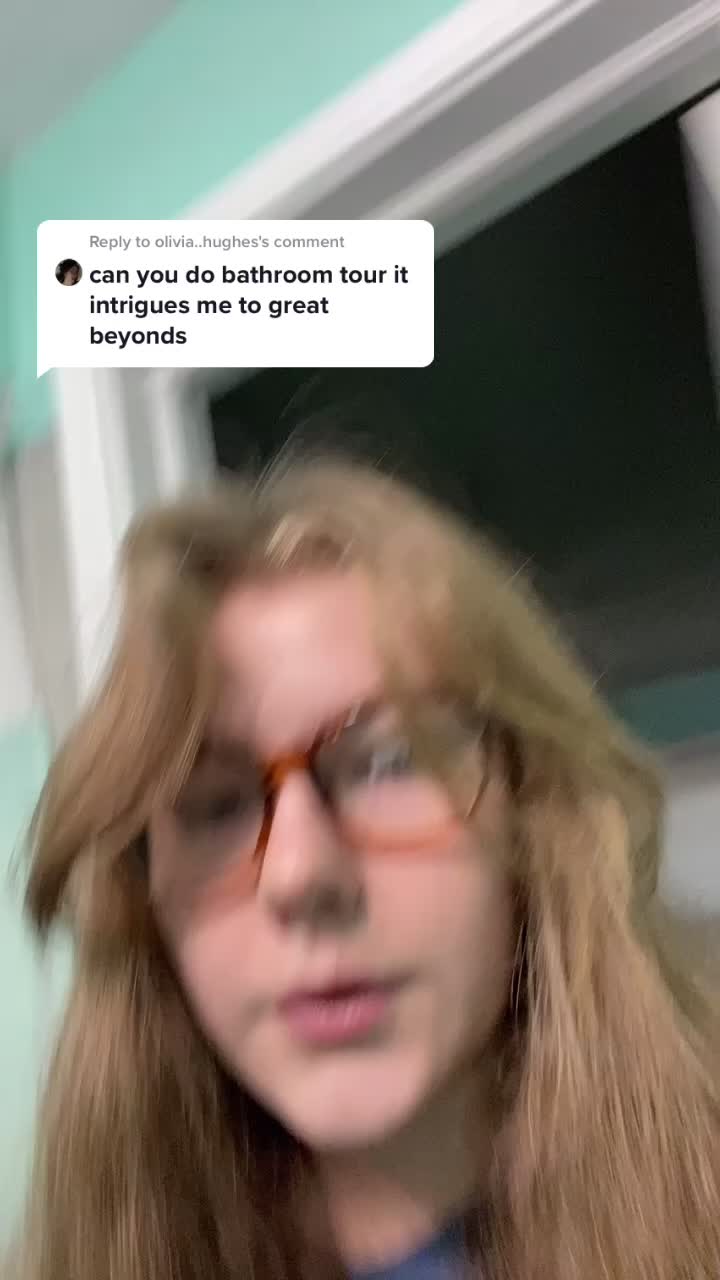 @carly