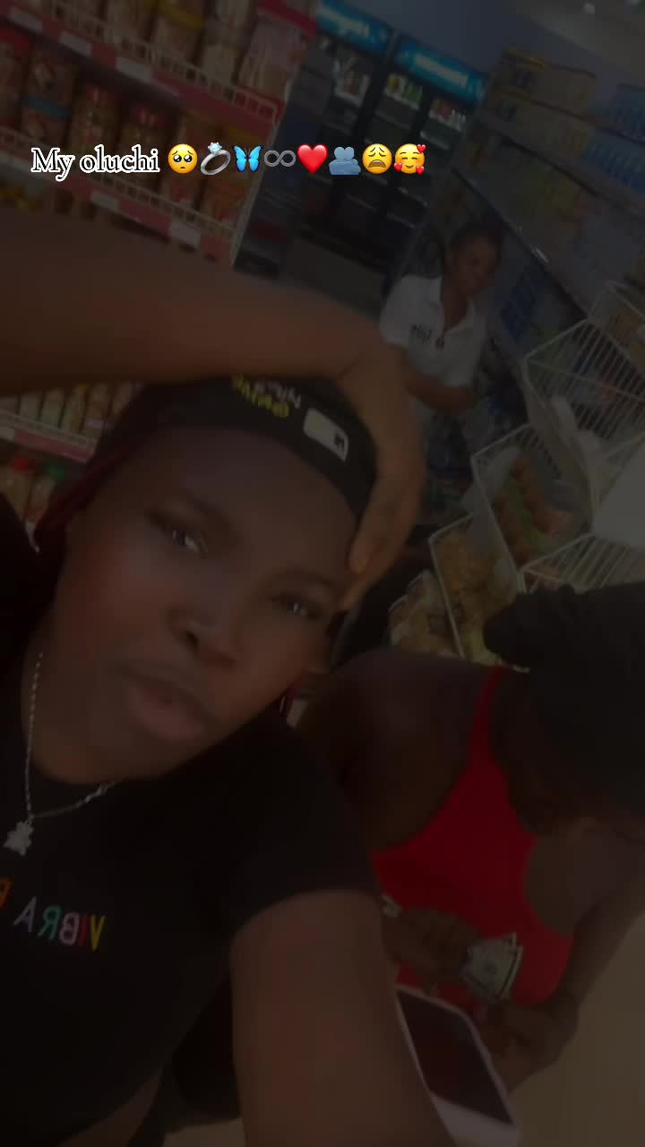 @Asa Ella🧜♀️🧸🦋🌈🫧💦