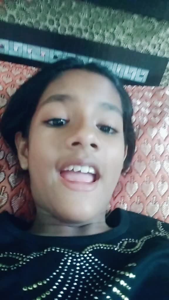 @Priyanka🤓🤓💩🙀