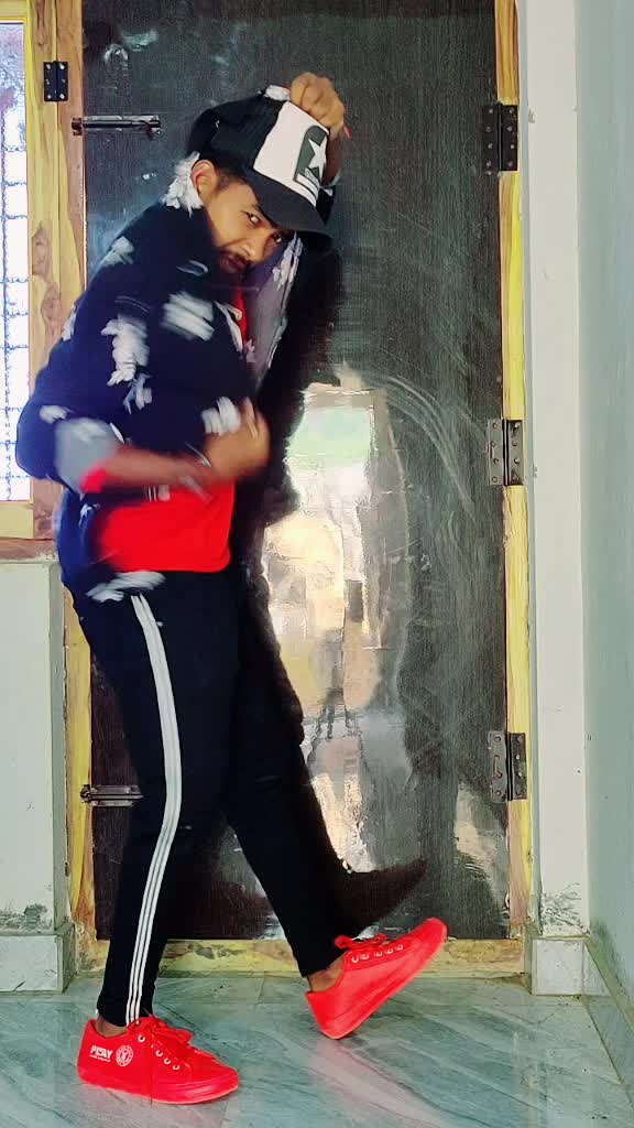 @Naveen100S
