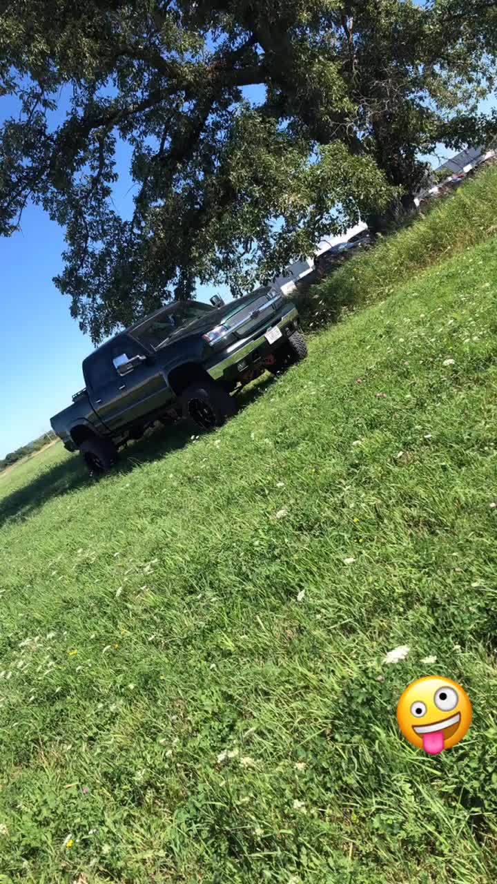 @country_boy_kicks