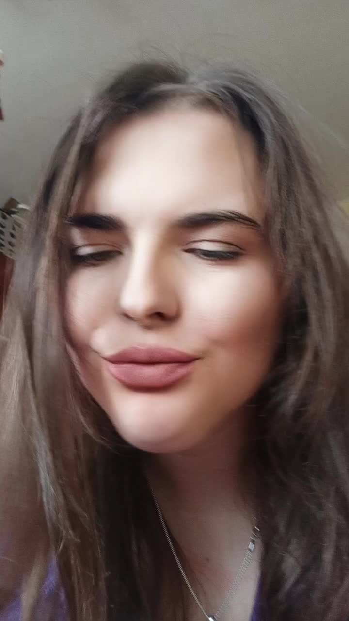 @Ellienka