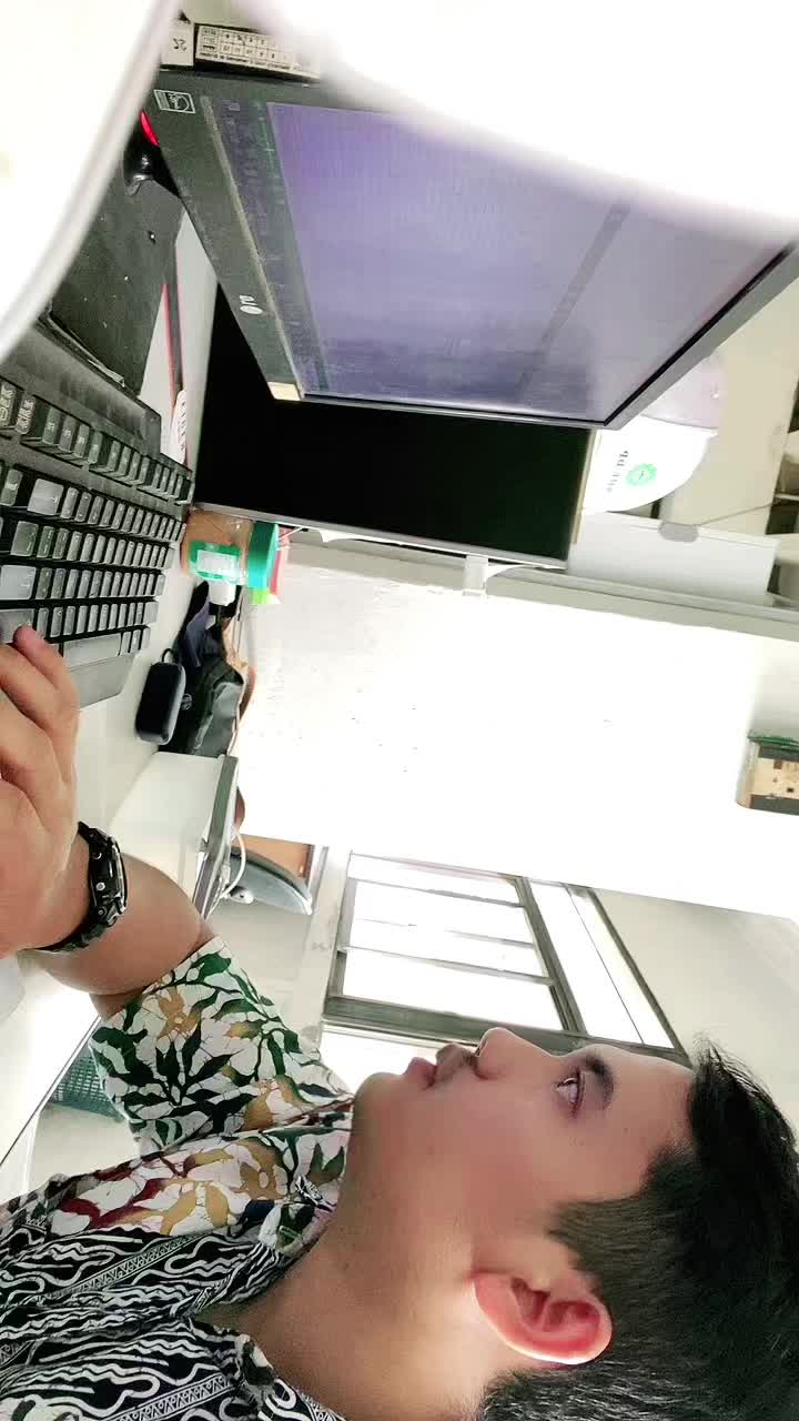@Xxxxxx28