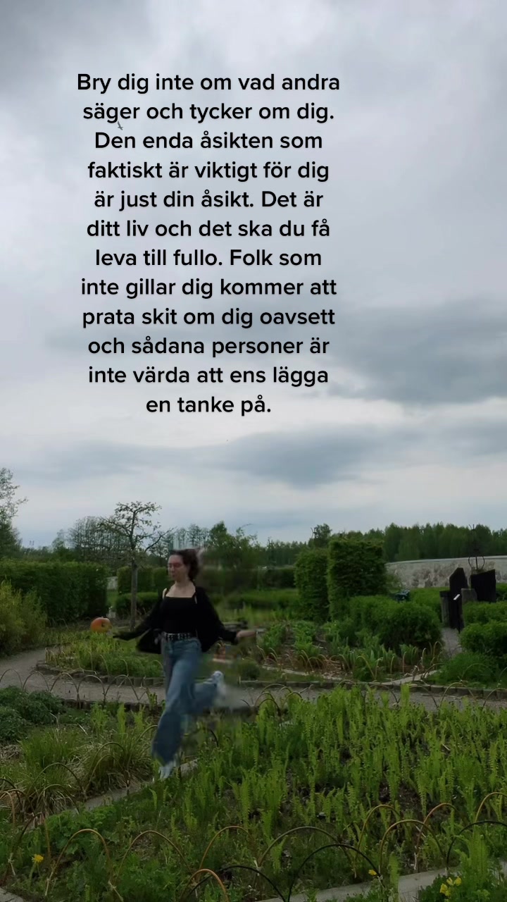 @ᴅᴇɴɪ