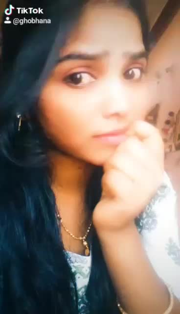 @angry girl shobana