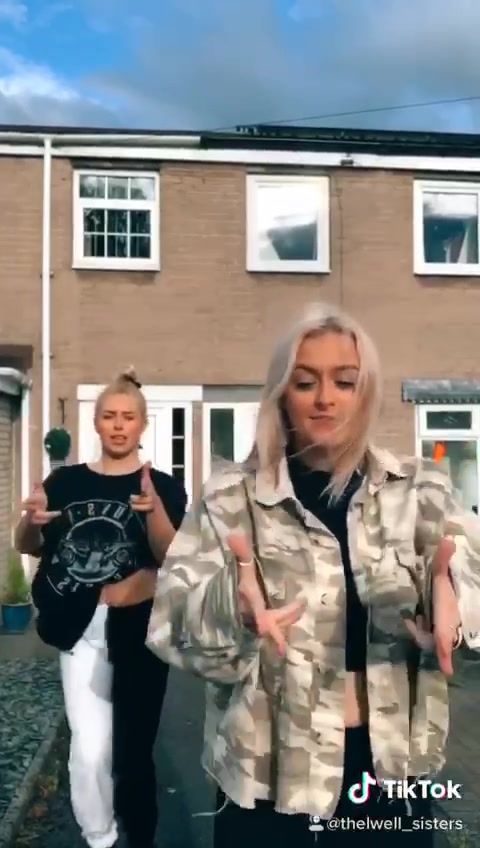 @ThelwellSisters✨