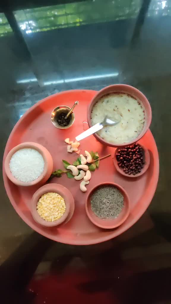 @TheSridharSisters