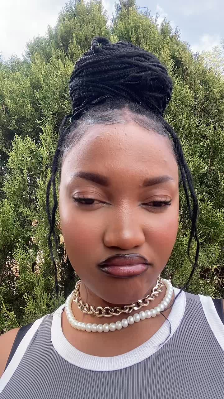 @thethronee
