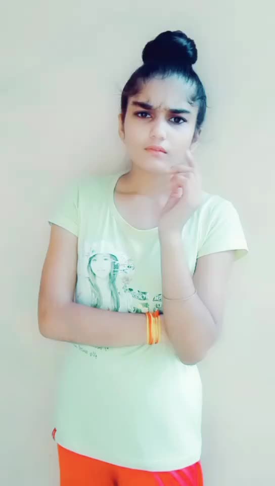 @SAKSHI __👑 SHARMA😘