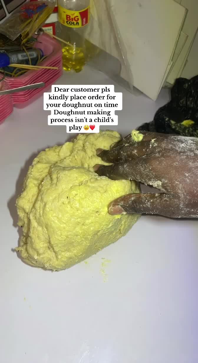 @CAKES | SMALLCHOPS IN ABARANJE