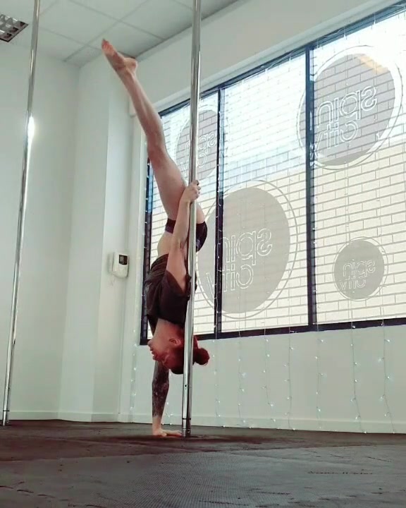 @The Pole Dancing Therapist