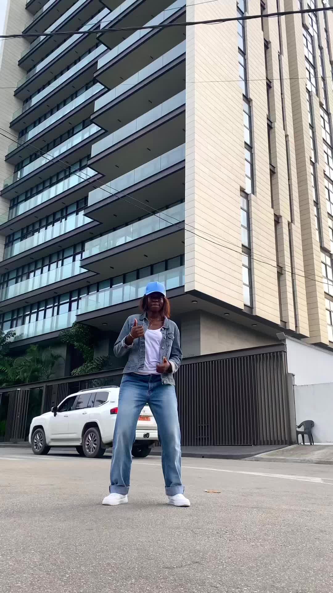 @Its_Alicia🇨🇲✨