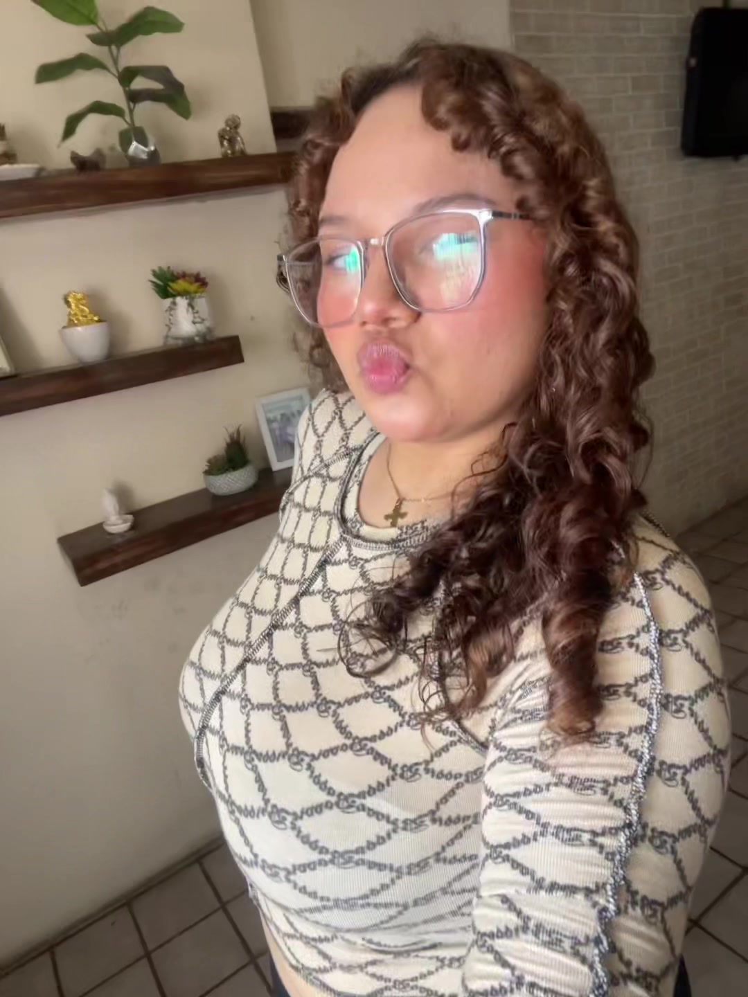 @adamaris