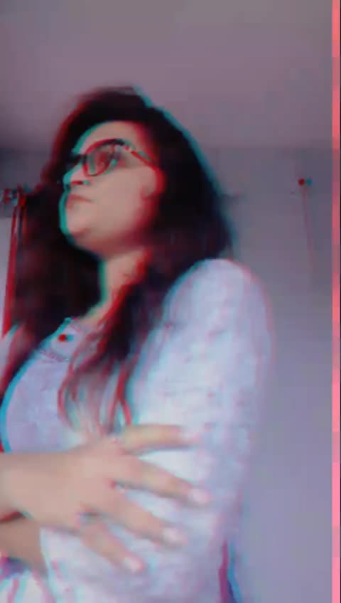 @Shinchan girl ✌