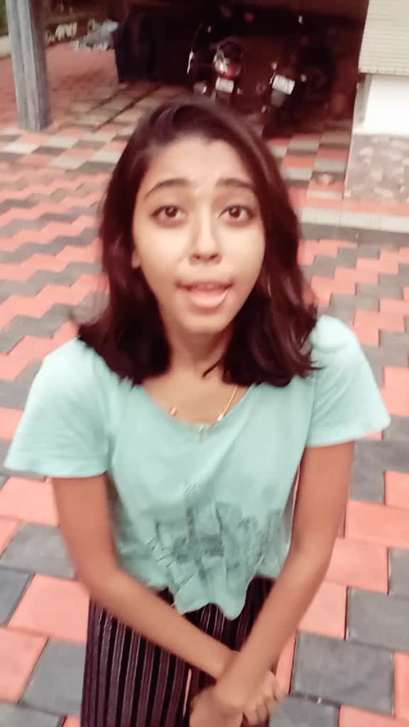 @👑Gopika👑