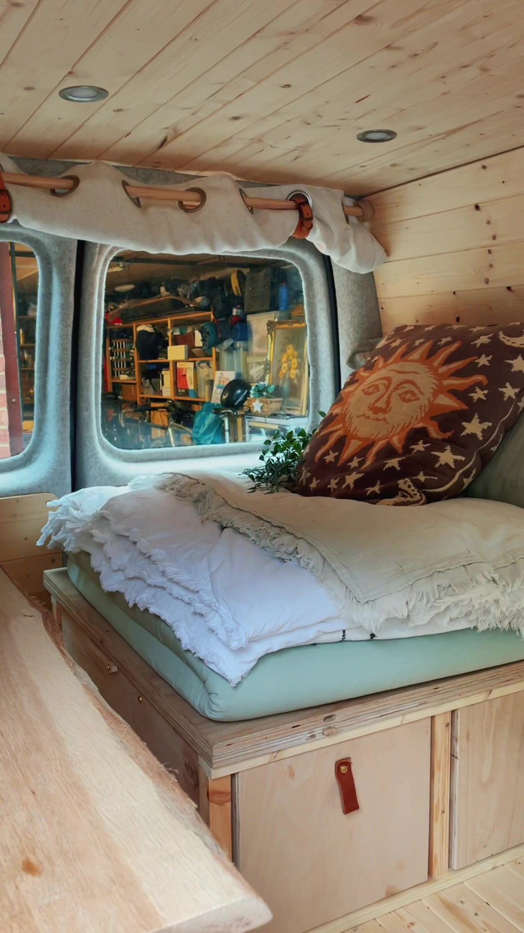 @Alice + Remi the van