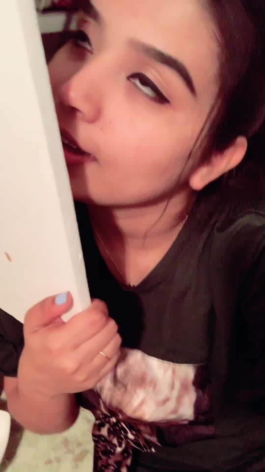 @Snowy_Secret96