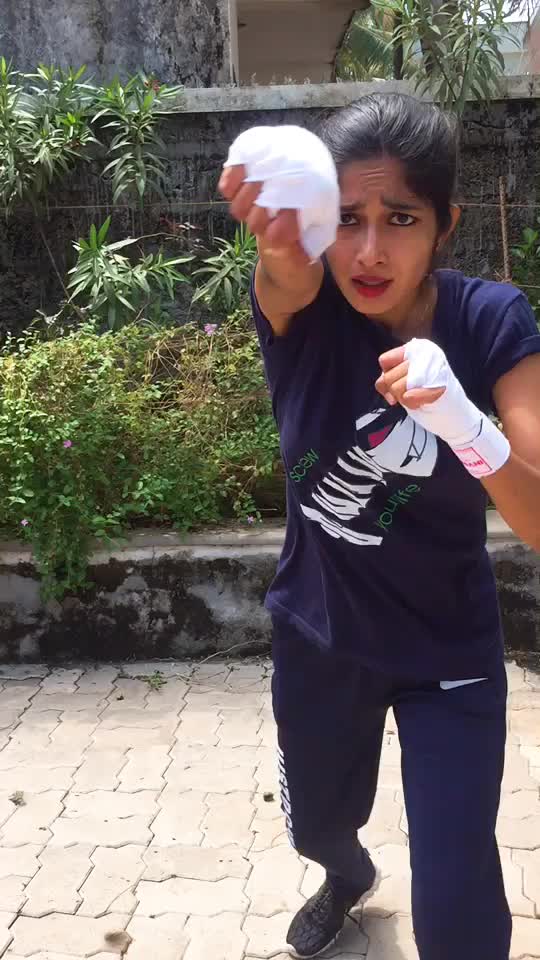 @Sakshi_Ramesh