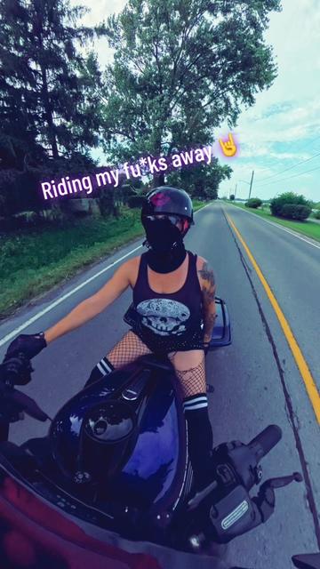 @Mini Me N her Bagger 🖤💜💙