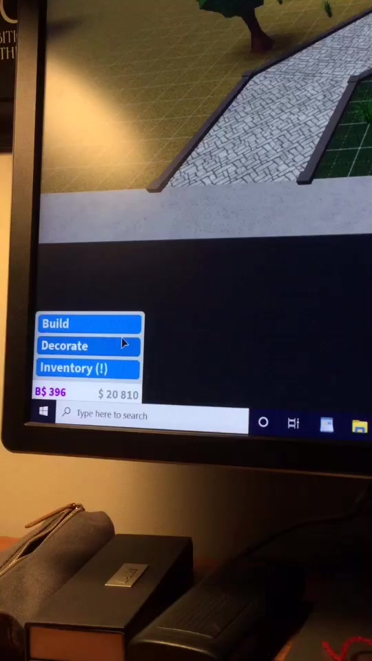@Lizzy_PlaysRoblox