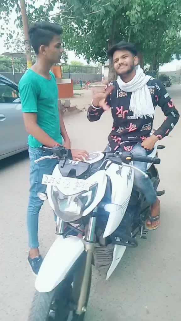 @honey beniwal