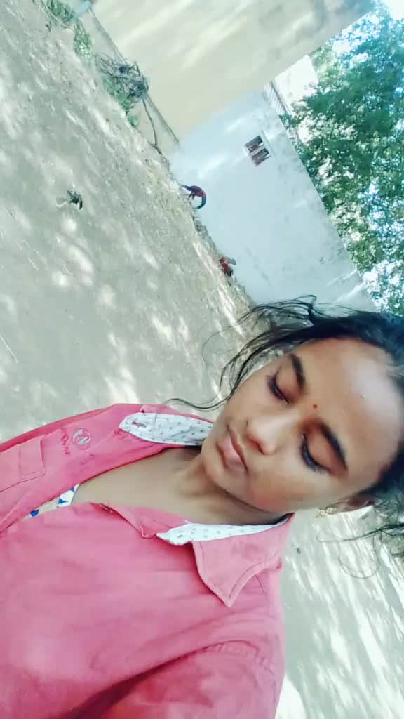 @menaka qt