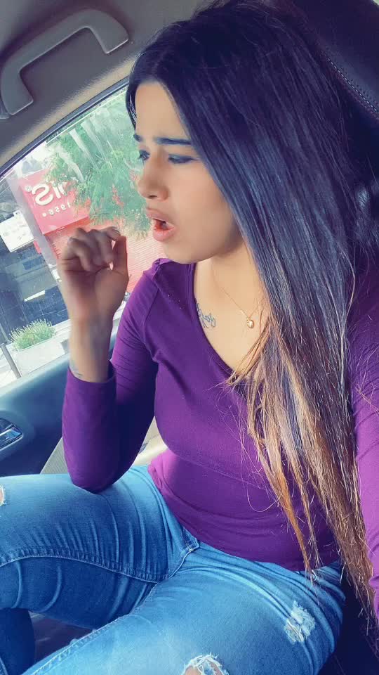 @PRIYANKA💫