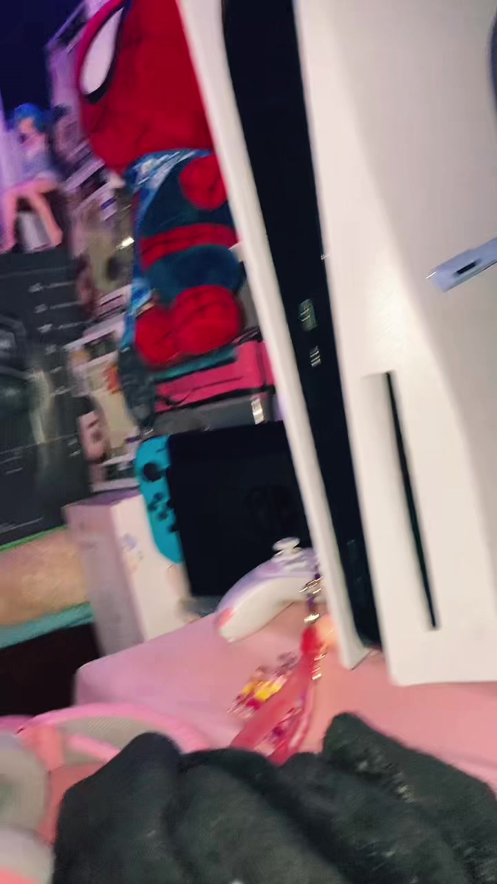 @Tuwaifu