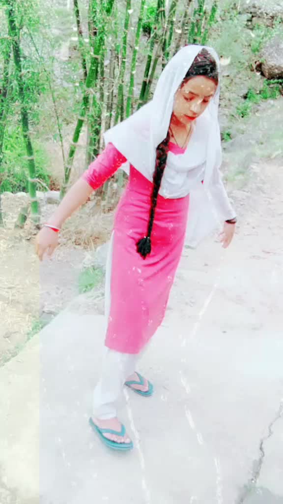 @Thakur Queen😎💯