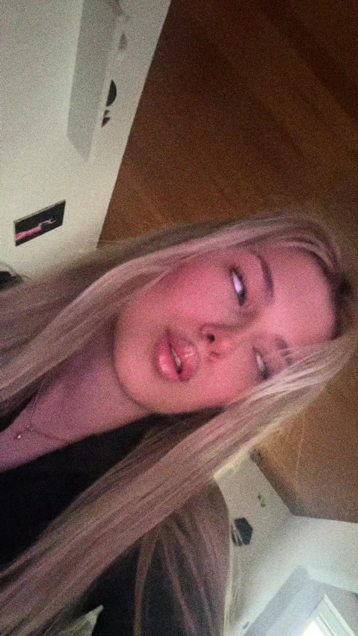@Nika👑