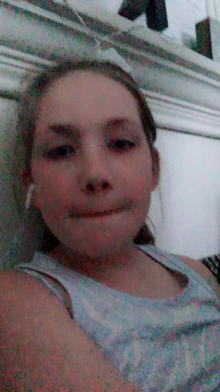 @Chloe Shelton