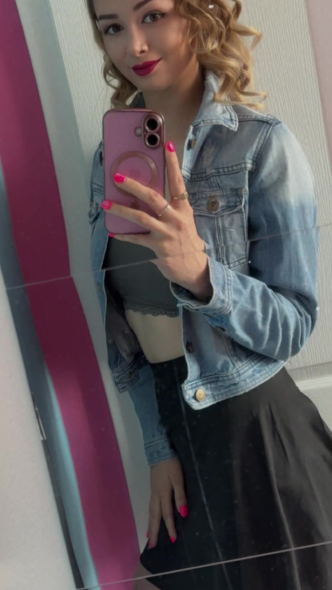@Czikaaaaa💋