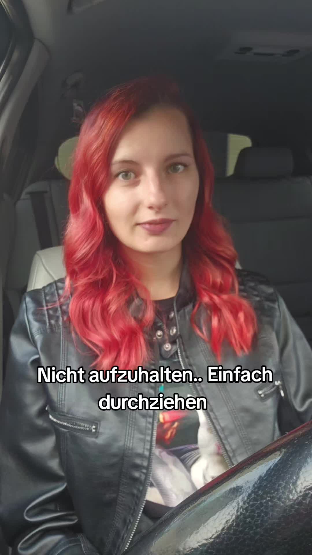 @hello_Sarah