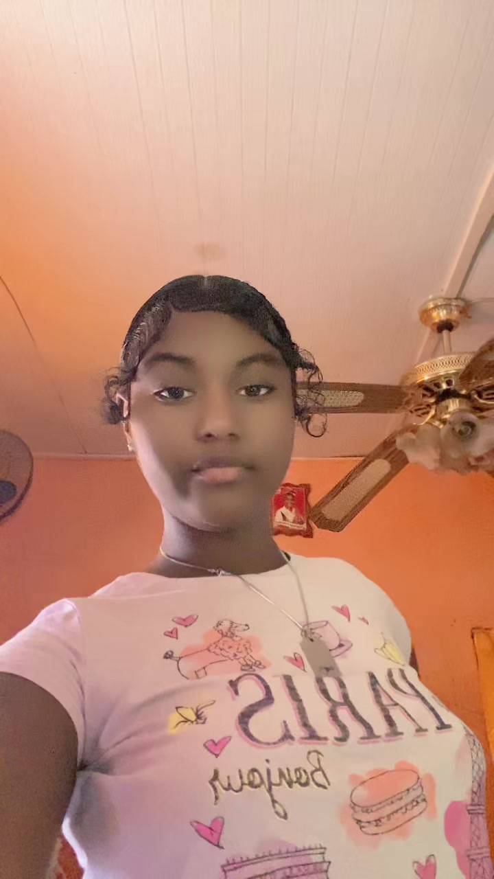 @💕pr3t!yindiii🥺