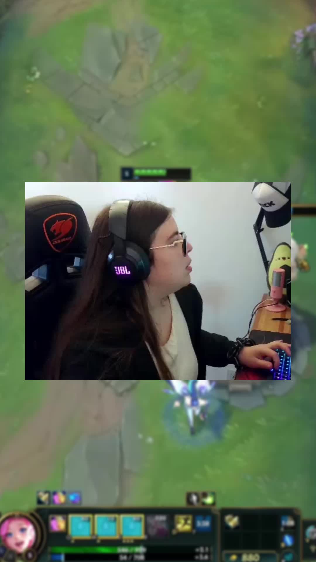@Lara Lucía