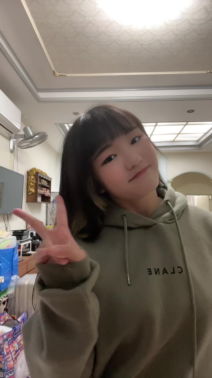 @被咬一口的衣服